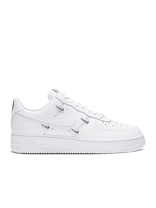 WMNS AIR FORCE 1 '07 LX 'SISTERHOOD - WHITE METALLIC SILVER'