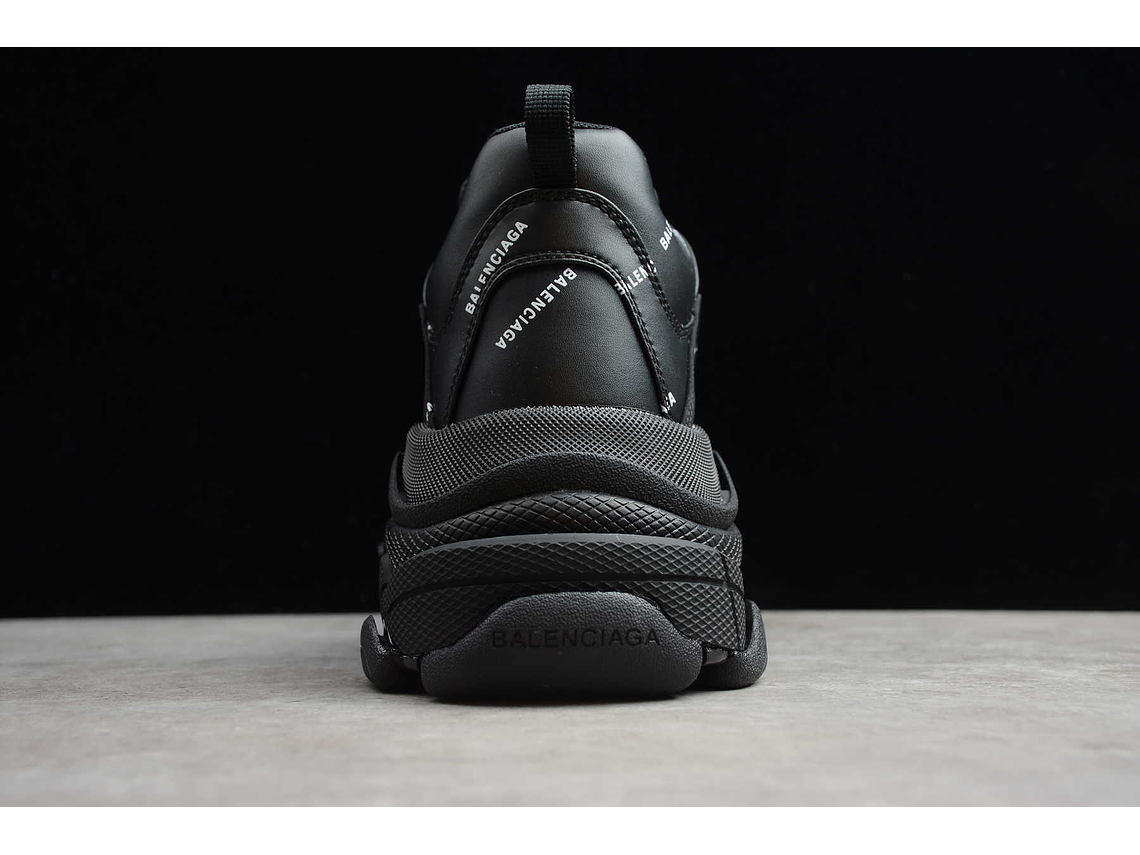 Balenciaga Triple S Black barrage 4