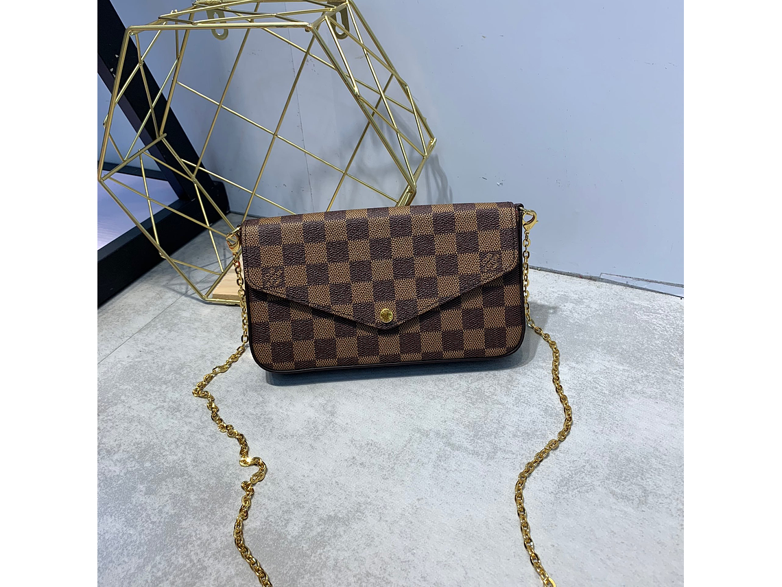 LOUIS VUITTON POCHETTE F¨¦LICIE CHAIN BAG 4