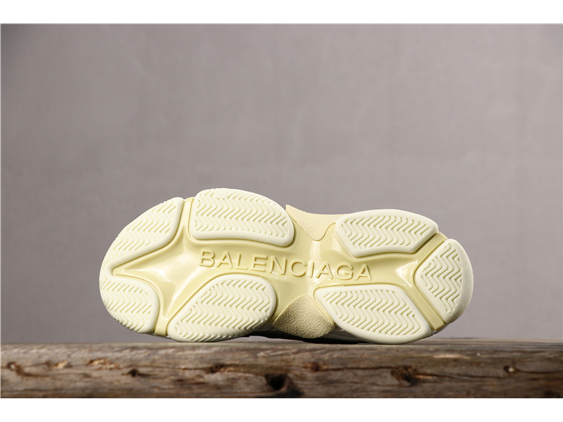 Balenciaga Triple S cream 3