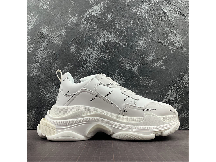 Balenciaga Triple S White barrage 2