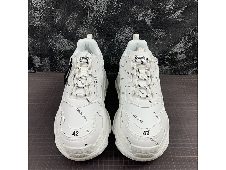 Balenciaga Triple S White barrage 4