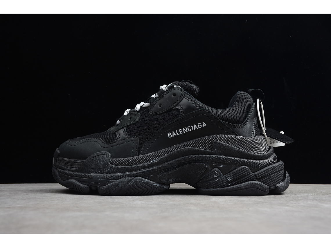 Balenciaga Triple S Black 1