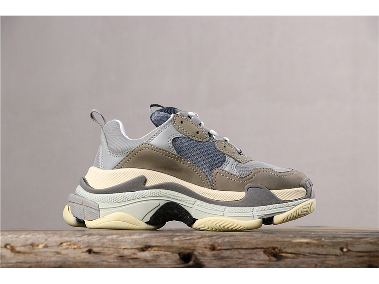 Balenciaga Triple S Gray 2