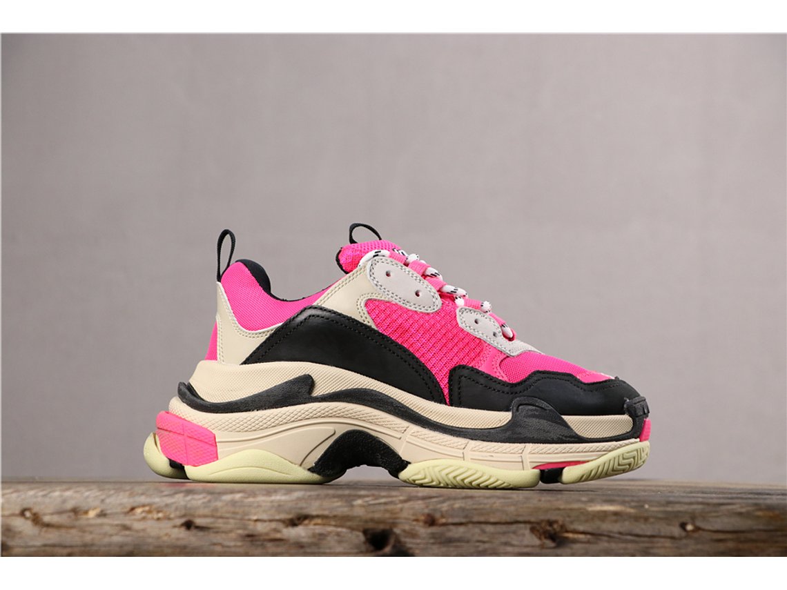 Balenciaga Triple S pink 2