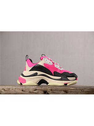 Balenciaga Triple S pink