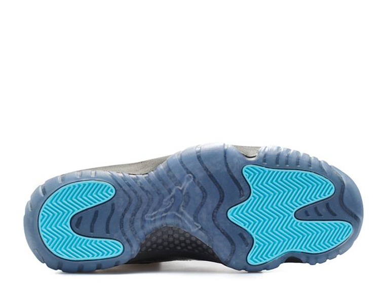 AIR JORDAN 11 RETRO 'GAMMA BLUE' 4