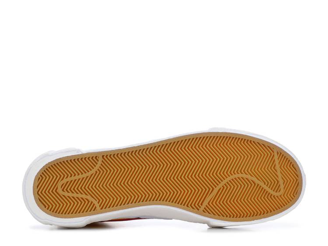 SACAI X NIKE BLAZER MID 'MAIZE NAVY' 4