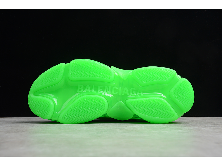 Balenciaga Triple S Clear Sole Fluorescent green 4