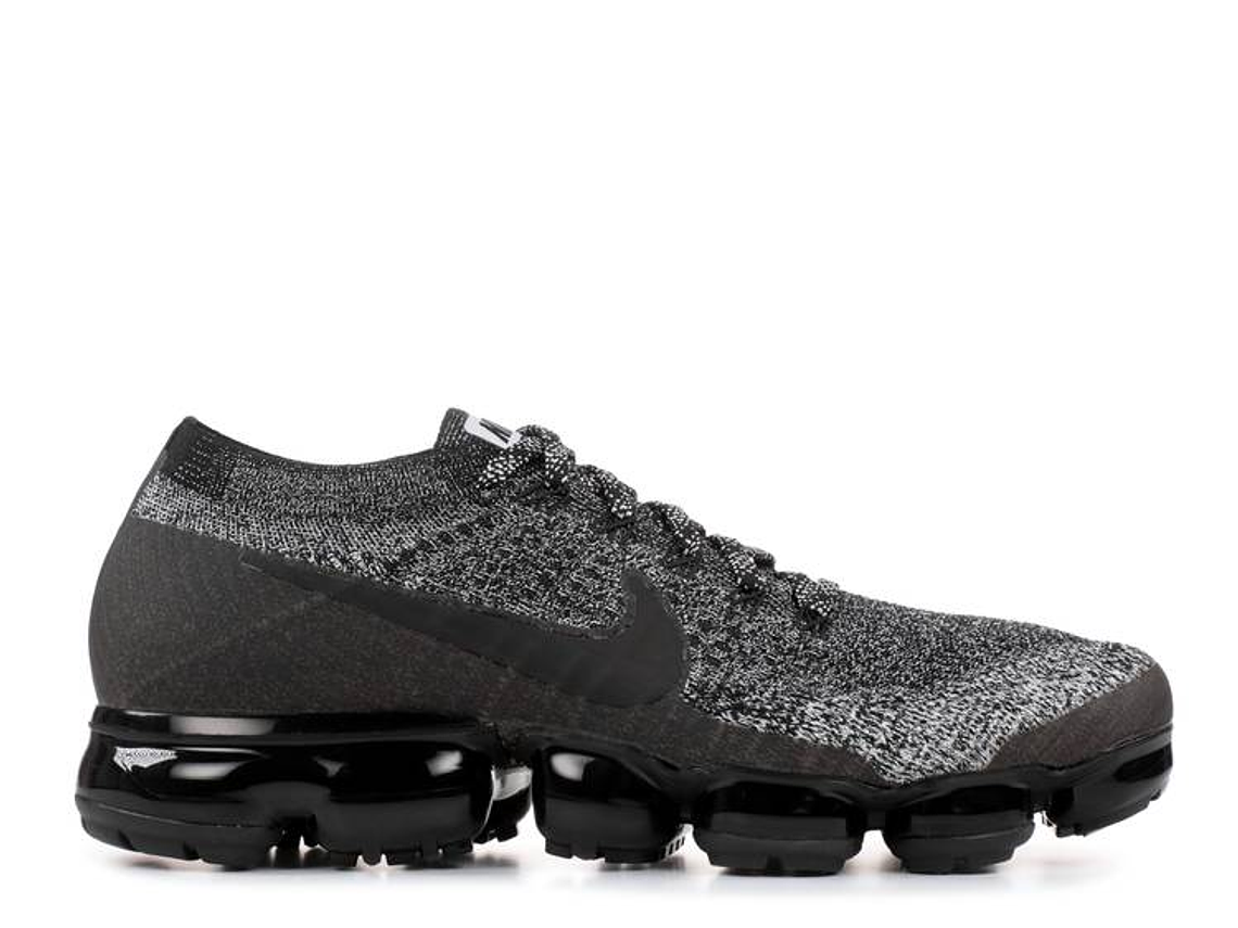 NIKE AIR VAPORMAX 'OREO' 1