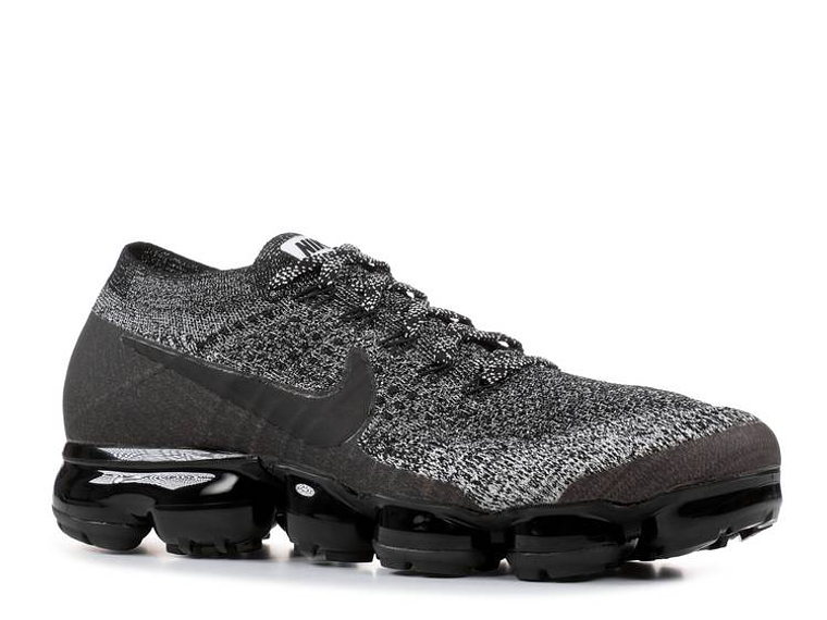 NIKE AIR VAPORMAX 'OREO' 2