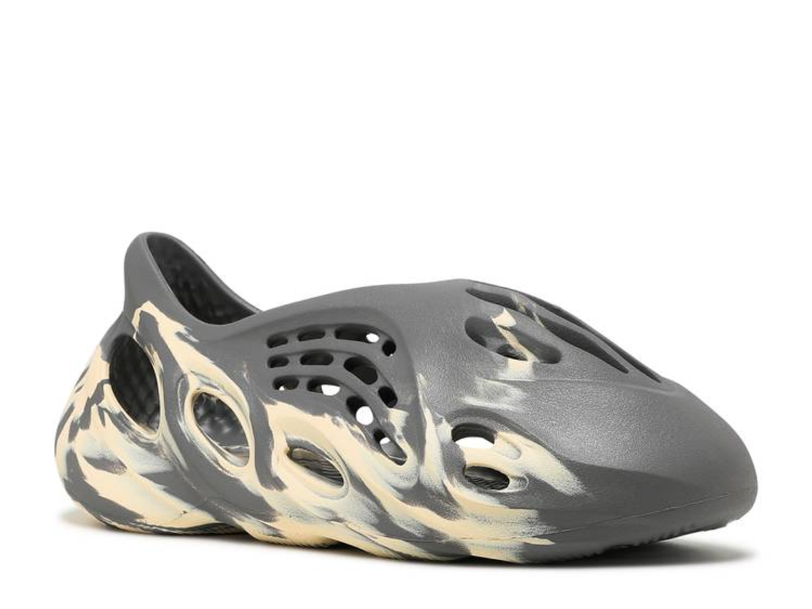 YEEZY FOAM RUNNER 'MXT MOON GREY' 2