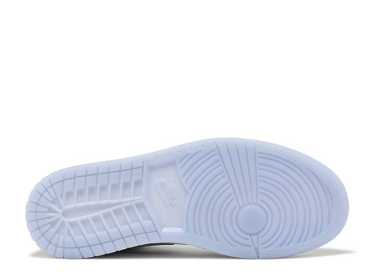 Air Jordan 1 Low 'White Wolf Grey' 4