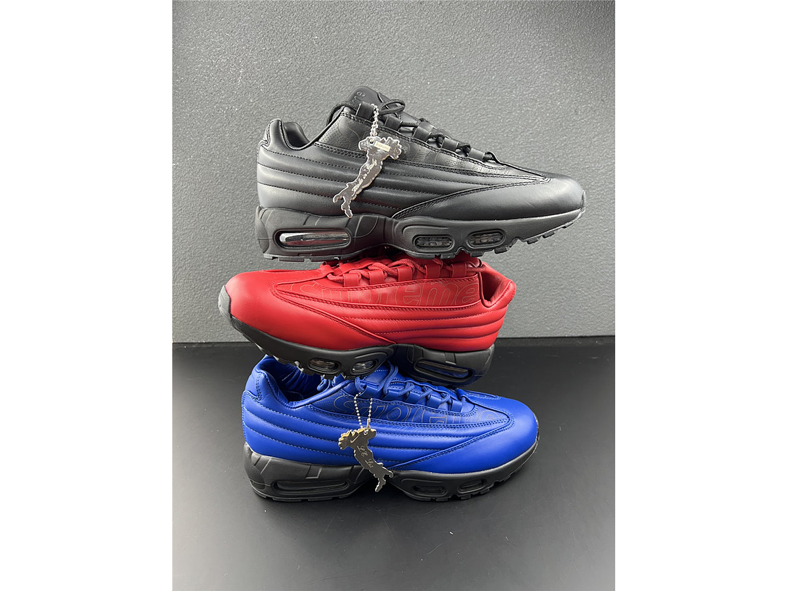 Nike Air Max 95 × Supreme 1