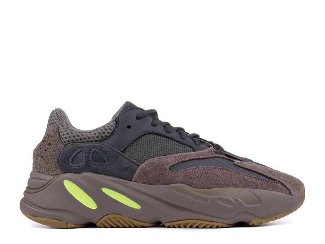 YEEZY BOOST 700 Collection 15