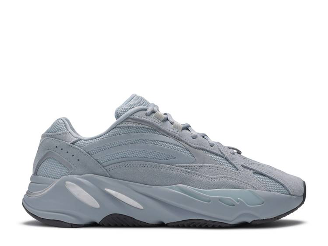 YEEZY BOOST 700 Collection 17