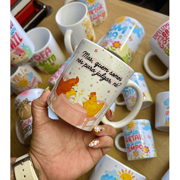 2 Artes para Caneca Amigas Cobra e Galinha Arquivo em Png 4