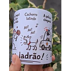 Arte Caneca Lá vai o louco, pulando o muro, com buquê de flor na mão, cachorro latindo, au! au! au!, a polícia chegando, a vizinha gritando, pega ladrão! Arquivo em Pdf  3