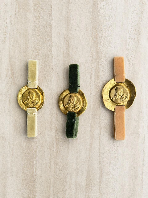 Pulsera Virgen María con Niño Jesús