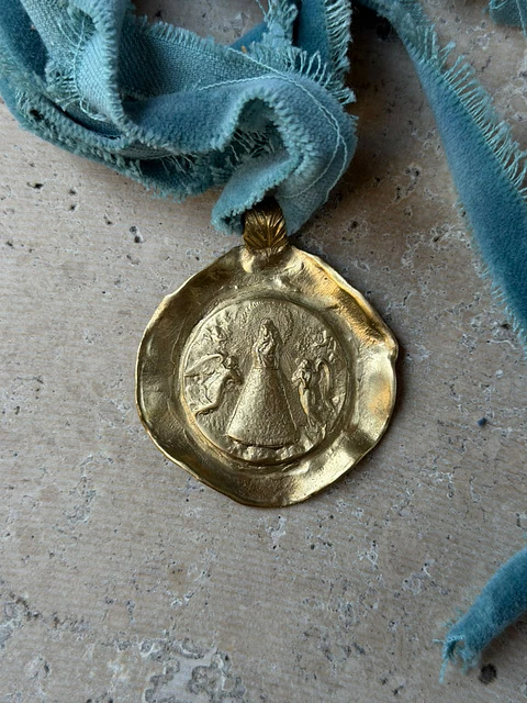 Medalla Virgen del Pilar L