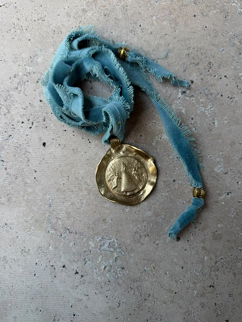 Medalla Virgen del Pilar L