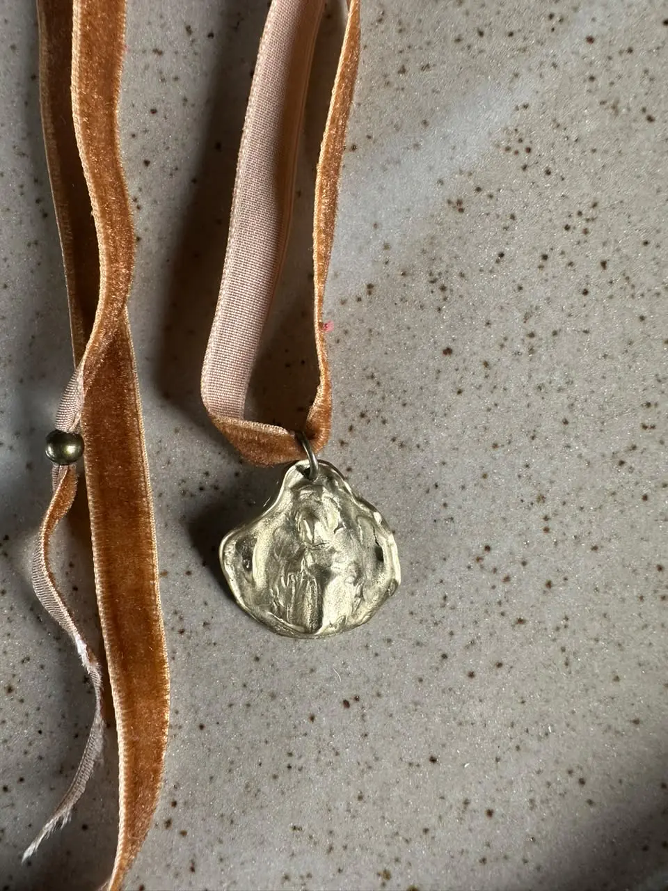 Medalla Virgen María S 1