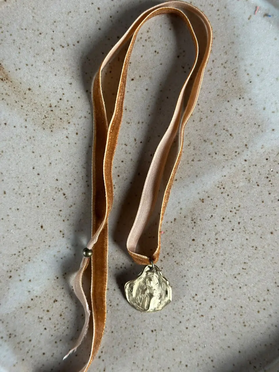 Medalla Virgen María S 2