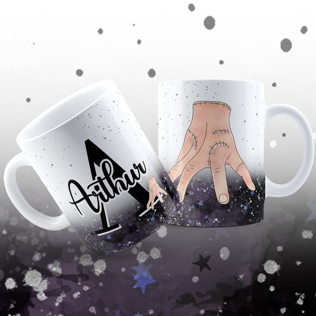 Arte para Caneca Alfabeto Mãozinha Wandinha Jenna Ortega em Jpg 2