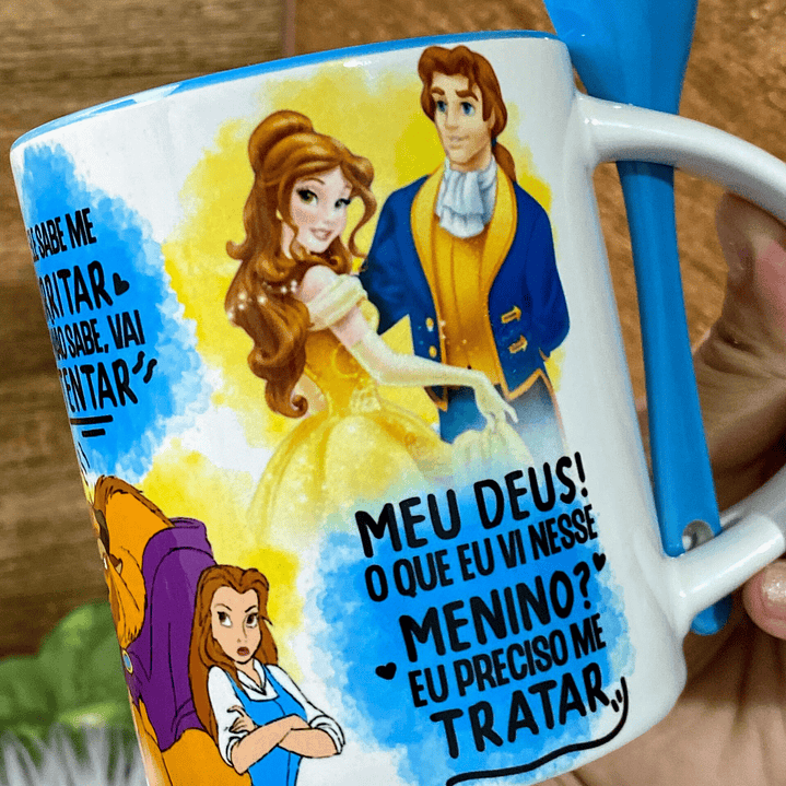Arte para Caneca A Bela e a Fera Ele Tem Um Nariz Grande Um Sorriso Meio Torto Png 1