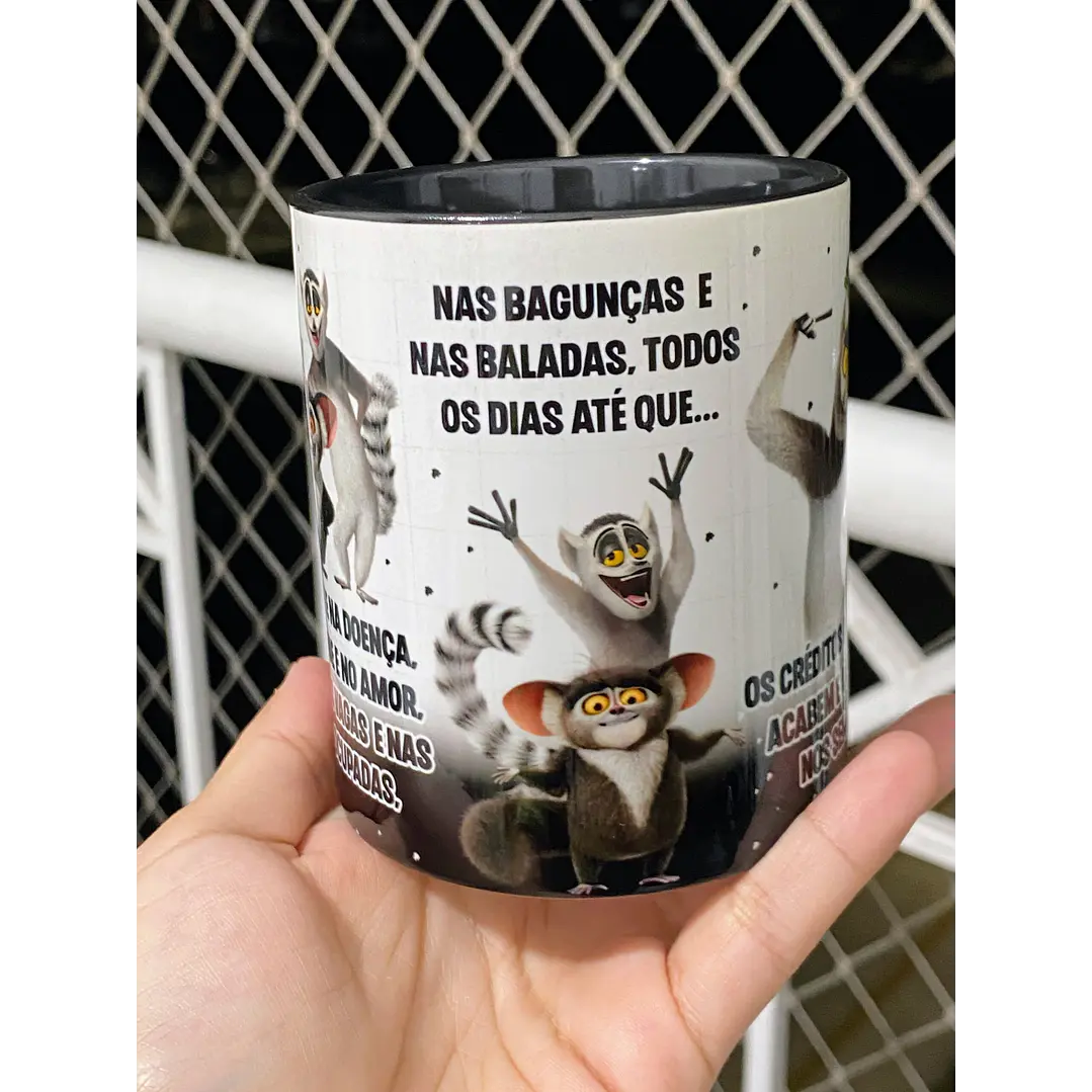 Arte Caneca Eu Prometo te incomodar na alegria e na tristeza Rei Julien Arquivo Png 4