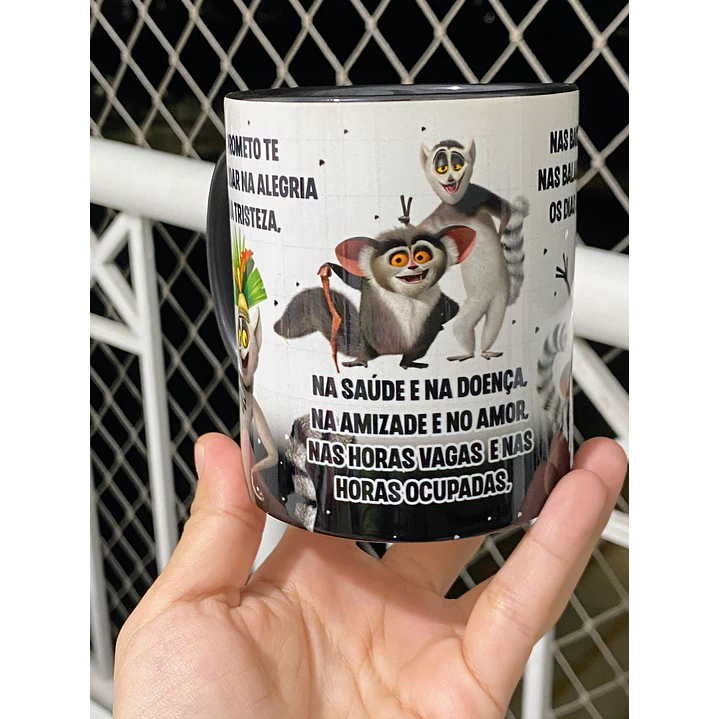 Arte Caneca Eu Prometo te incomodar na alegria e na tristeza Rei Julien Arquivo Png 5