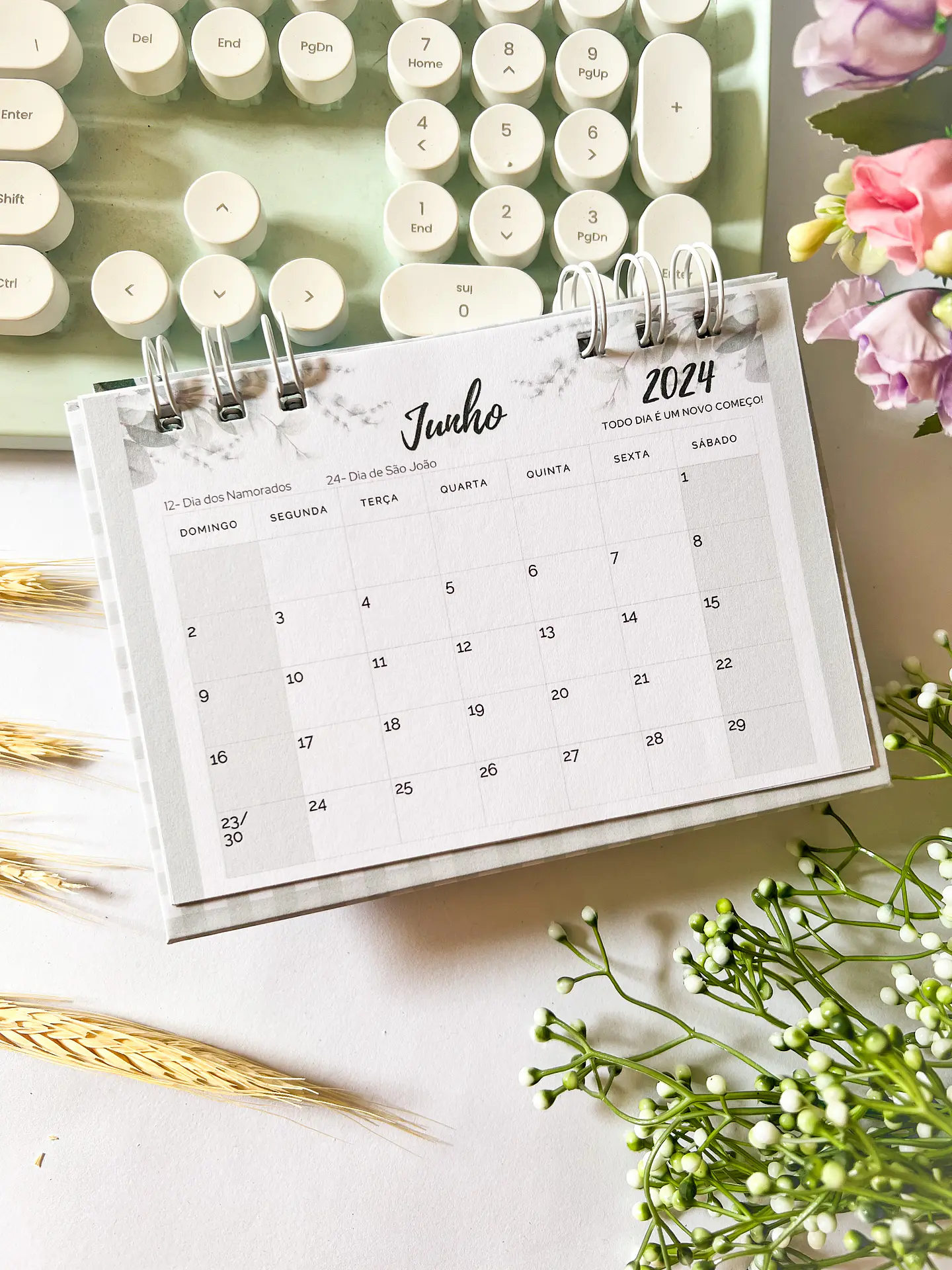 Arquivo Calendário de Mesa 2024 em Pdf 5