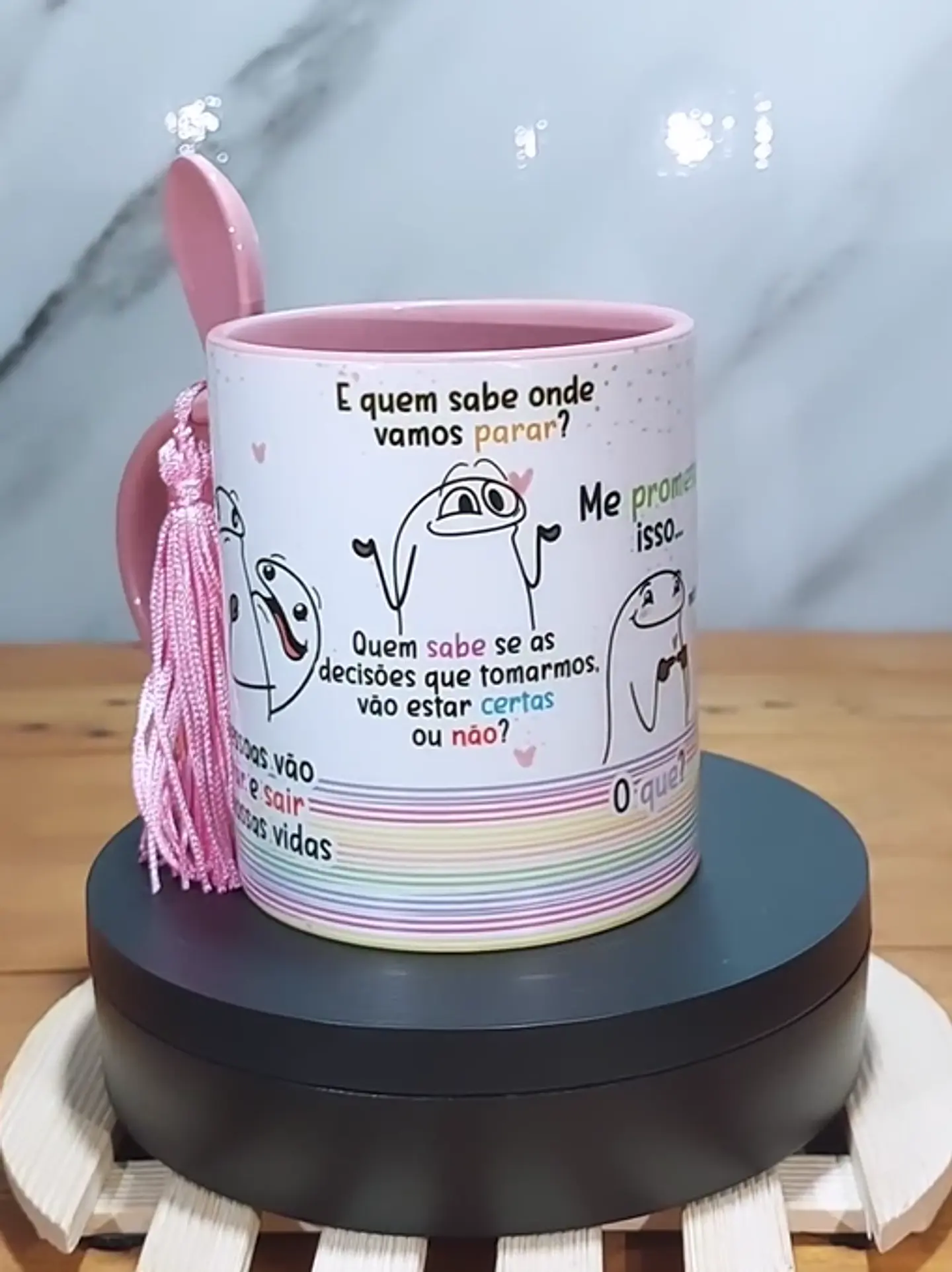 Arte Caneca Flork As pessoas vão entrar e sair das nossas vidas Arquivo Editável 2