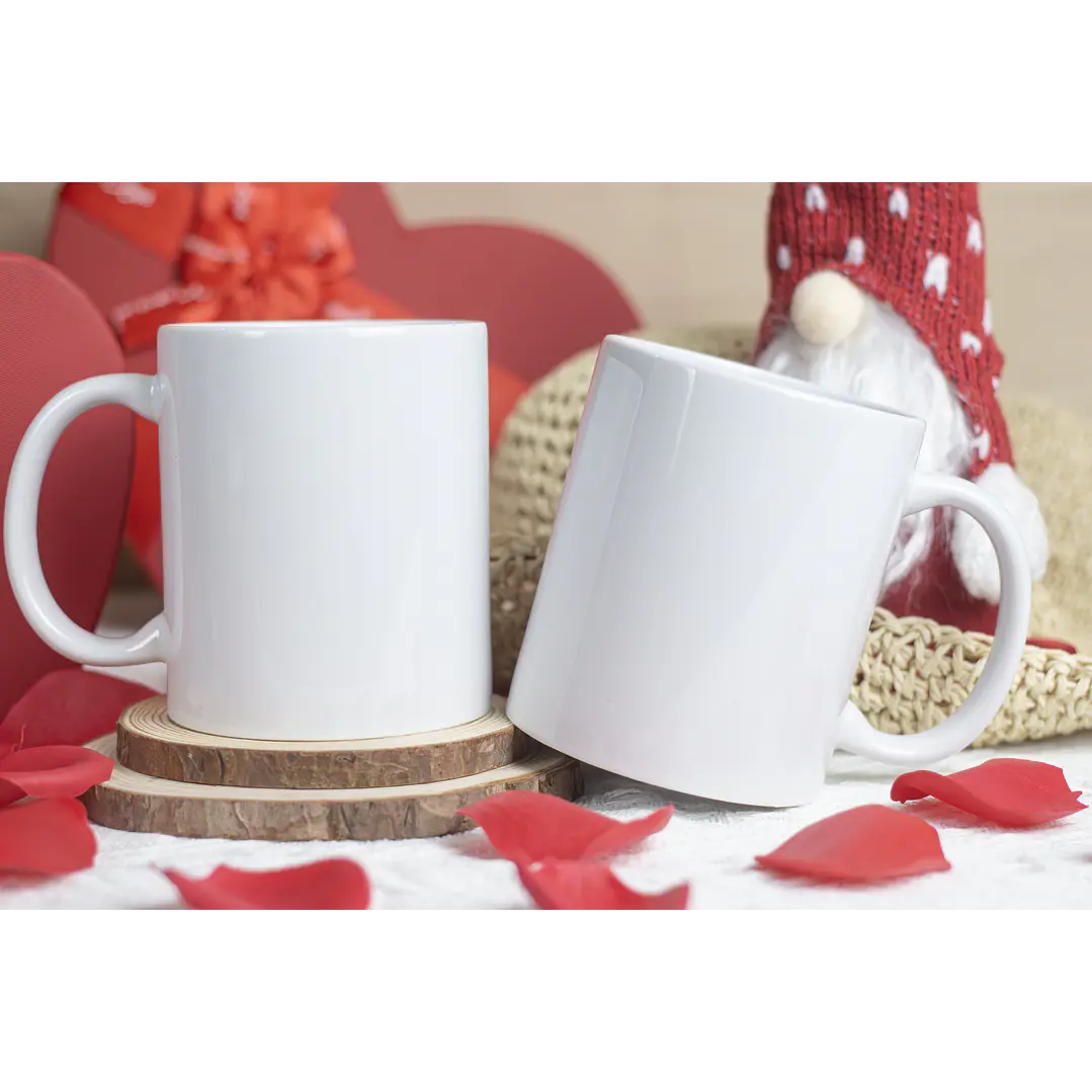 15 Mockups para Caneca Arquivo Editável 6