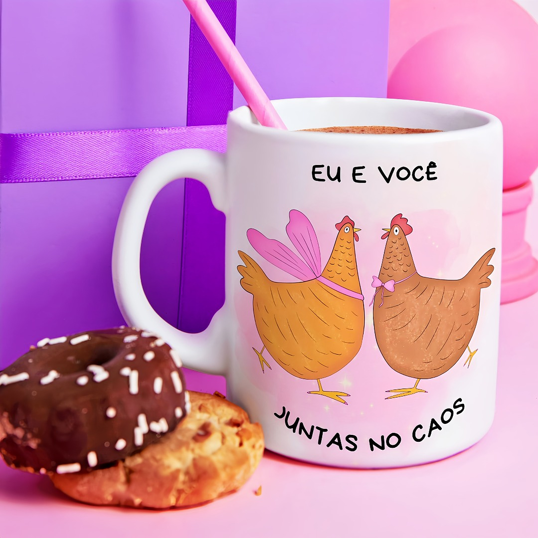 Arte Caneca Eu e você juntas no caos Galinhas Arquivo em Png 1