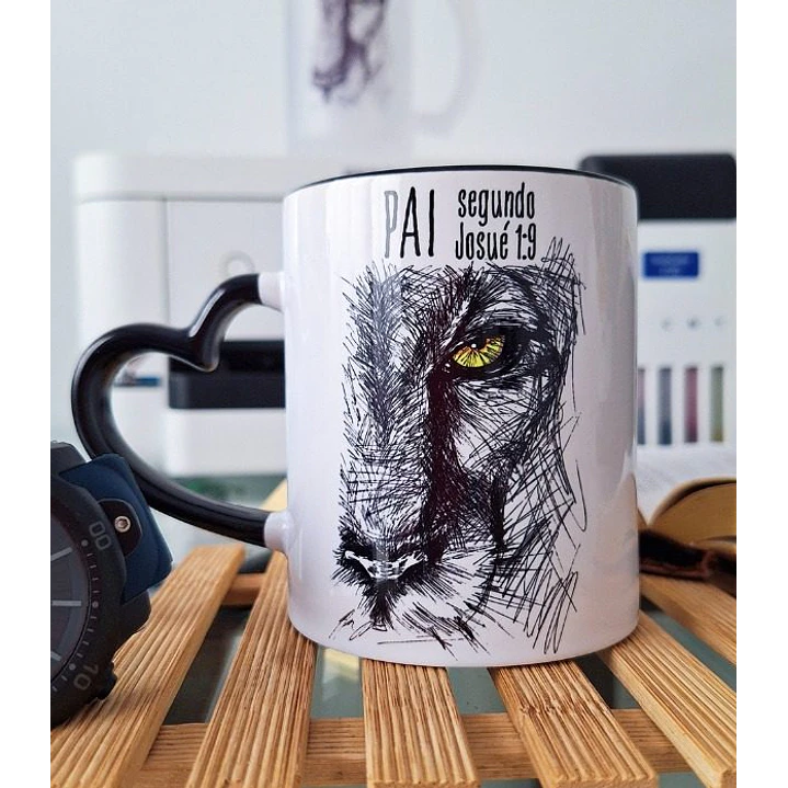 Arte para Caneca Pai segundo Josué 19. Forte e Corajoso Arquivo em Png  1