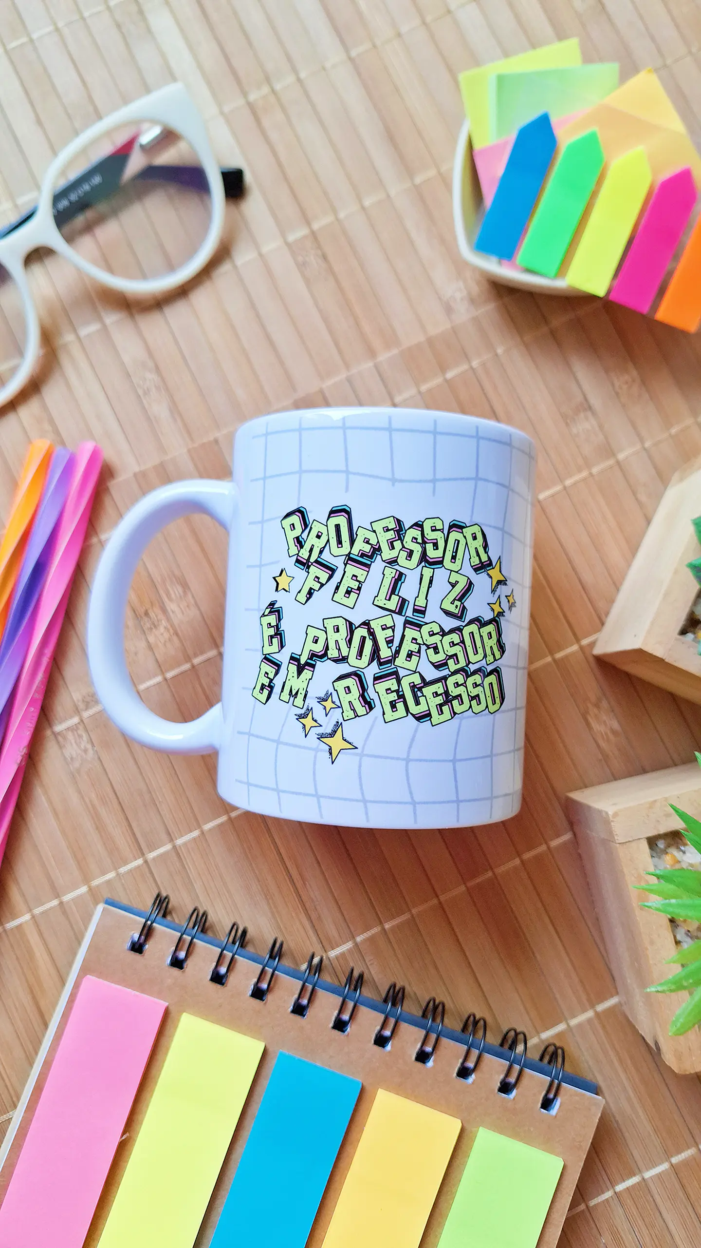 Arte Caneca Professora feliz é professora em recesso Arquivo em Png  2