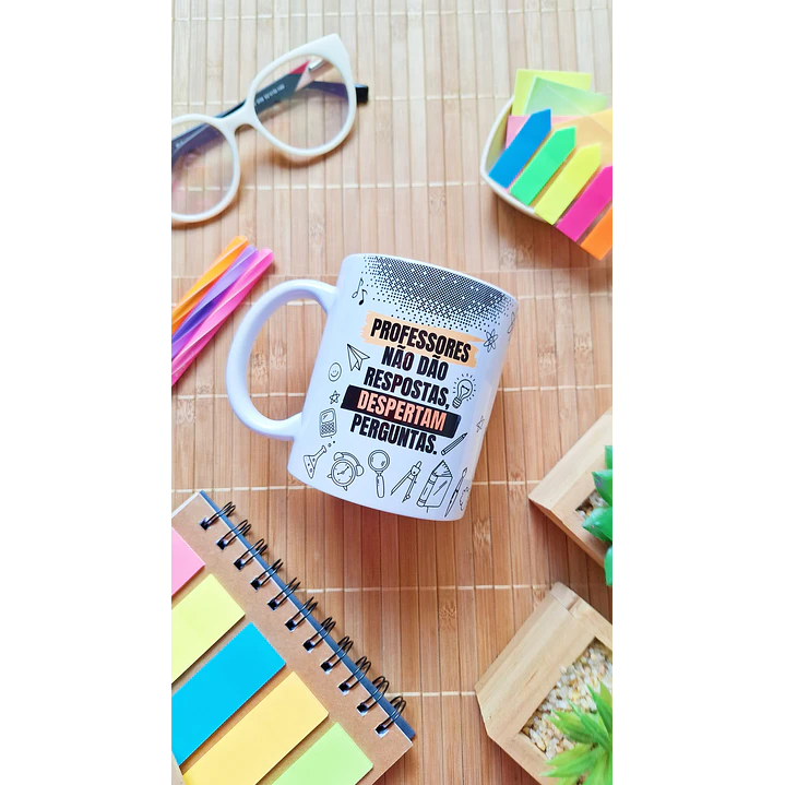 Arte Caneca Professores não dão respostas, despertam perguntas Arquivo em Png 1