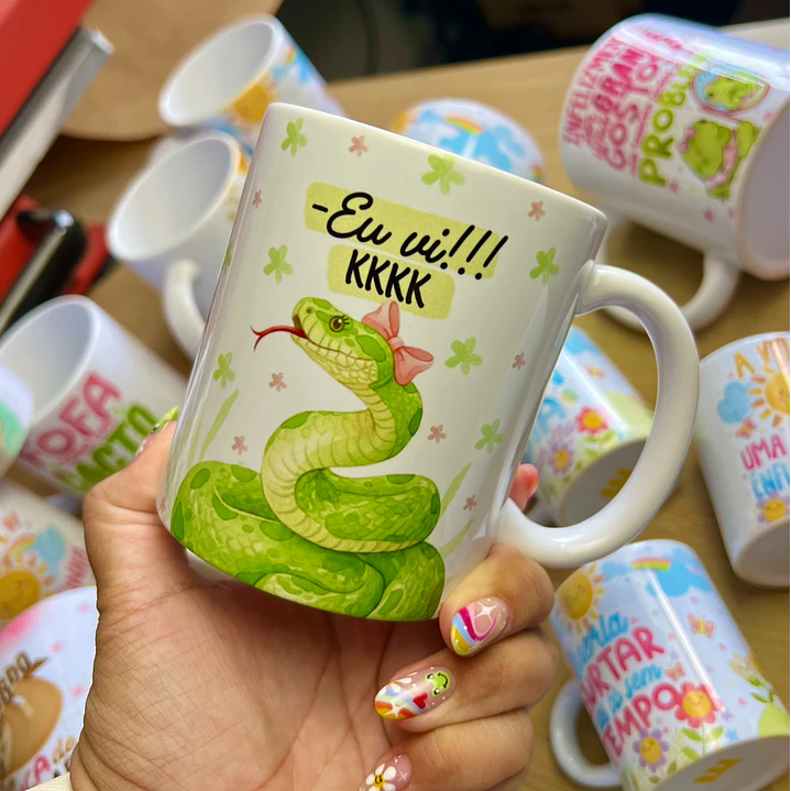 2 Artes para Caneca Amigas Cobra e Galinha Arquivo em Png 2