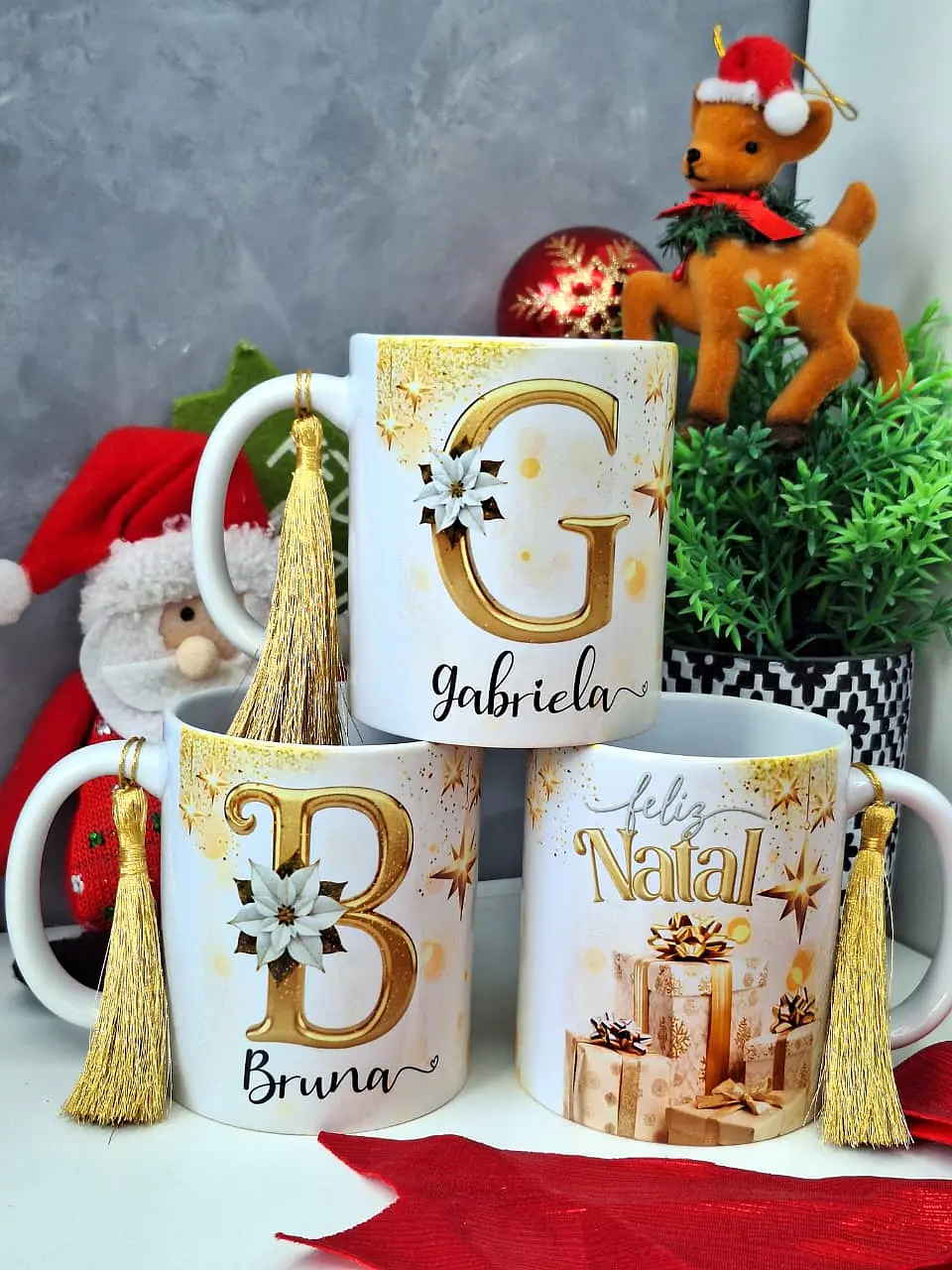 52 Artes para Caneca Alfabeto Dourado e Prata Natalino Arquivo em Png  1