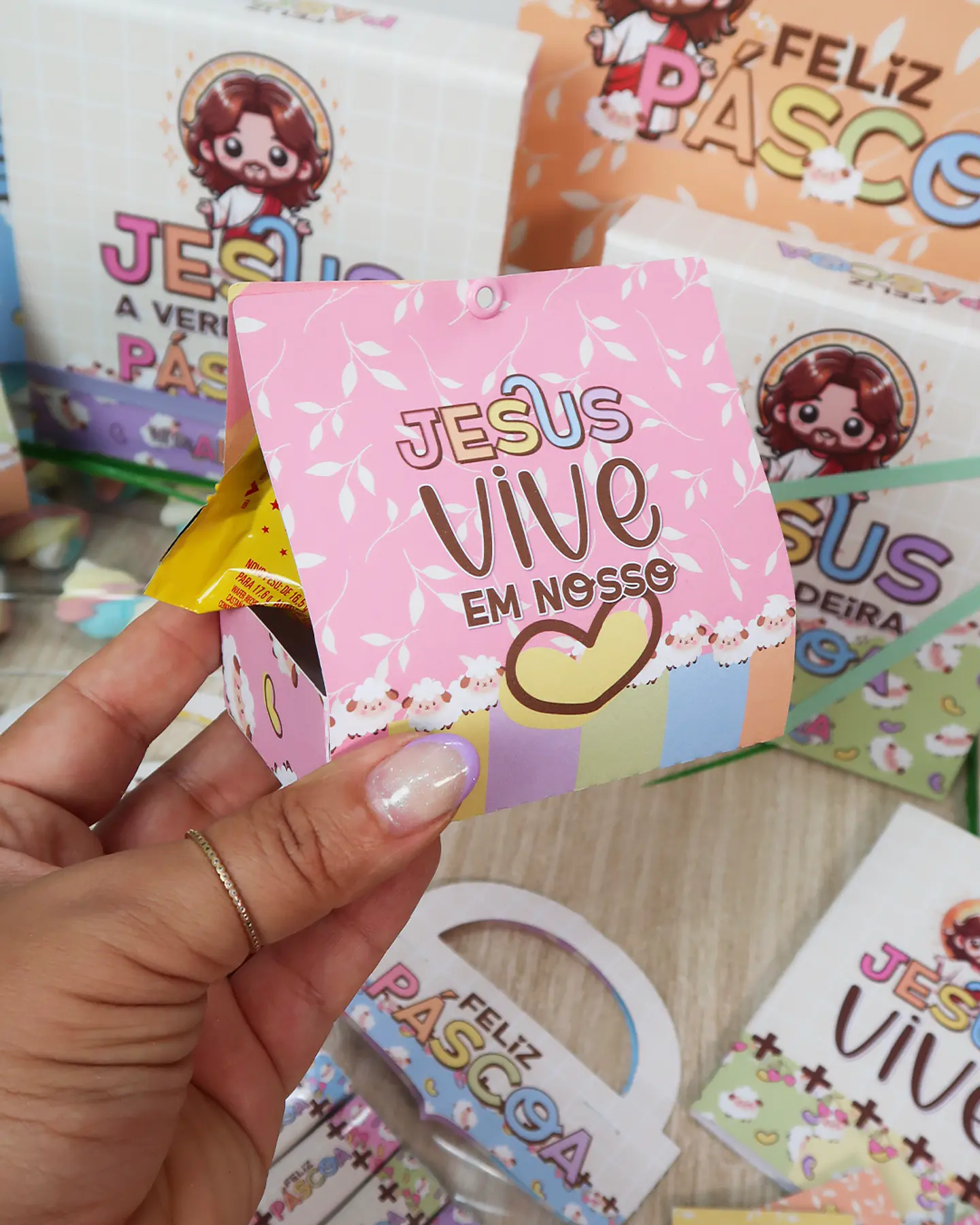 Arquivo de Corte Mimos Páscoa Coelhinho e Cristã Arquivo em Pdf 12