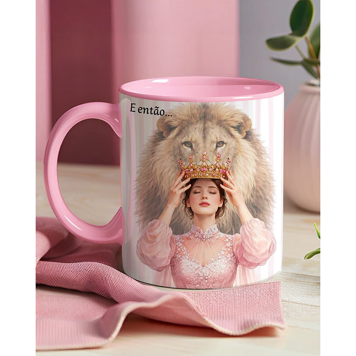 Arte para Caneca E então ela se lembrou de quem era filha...E nesse instante, tudo mudou em Png 1