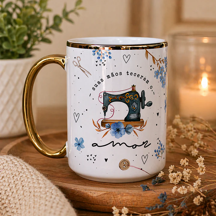 Artes para Caneca Costureira Suas Mãos teceram o amor - Mãe Azul Bebe em Png  1