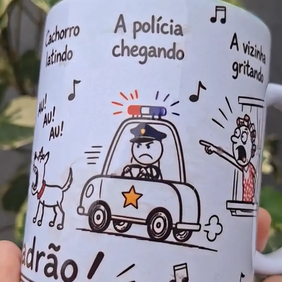 Arte Caneca Lá vai o louco, pulando o muro, com buquê de flor na mão, cachorro latindo, au! au! au!, a polícia chegando, a vizinha gritando, pega ladrão! Arquivo em Pdf  4