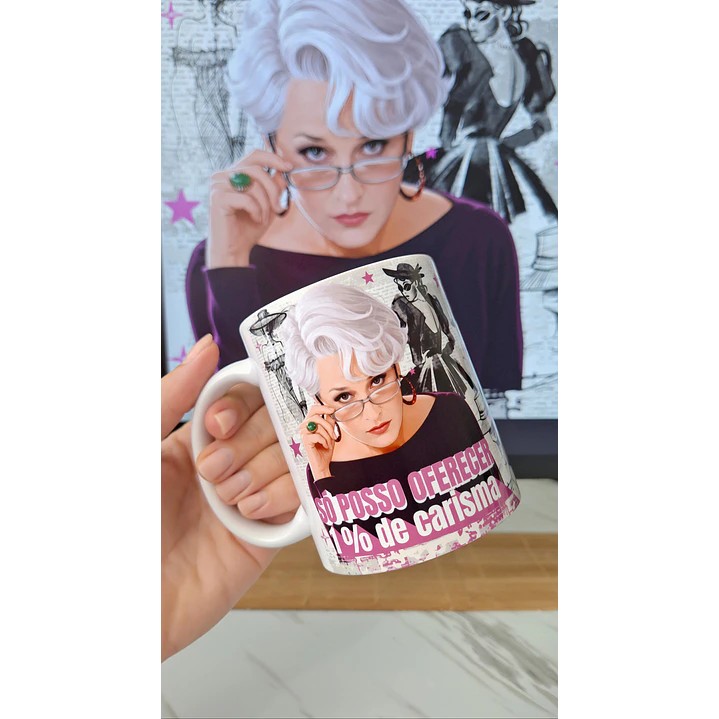 Arte Caneca Só posso oferecer 1% de carisma - Filme O Diabo Veste Prada Arquivo em Png 1
