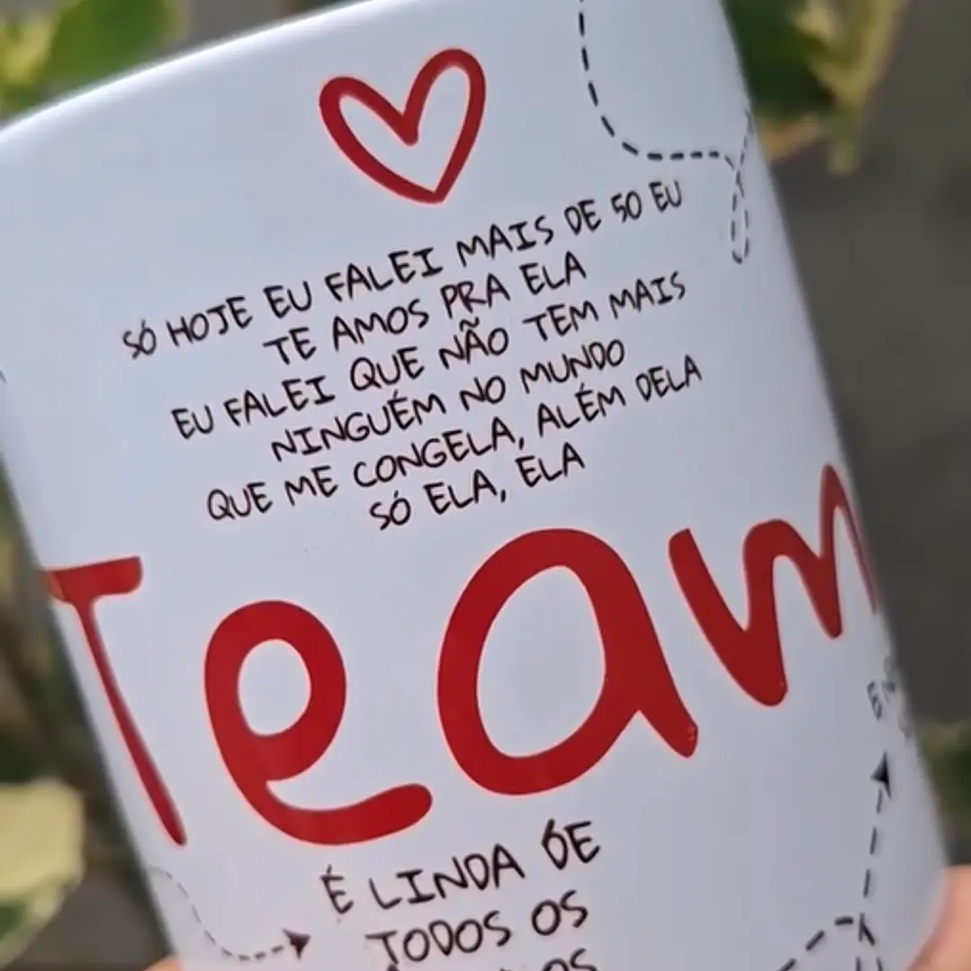 Arte Caneca Arte Caneca Você até despenteada, vestida ou desarrumada, só hoje eu falei mais de 50 eu te amo Arquivo em Pdf 1
