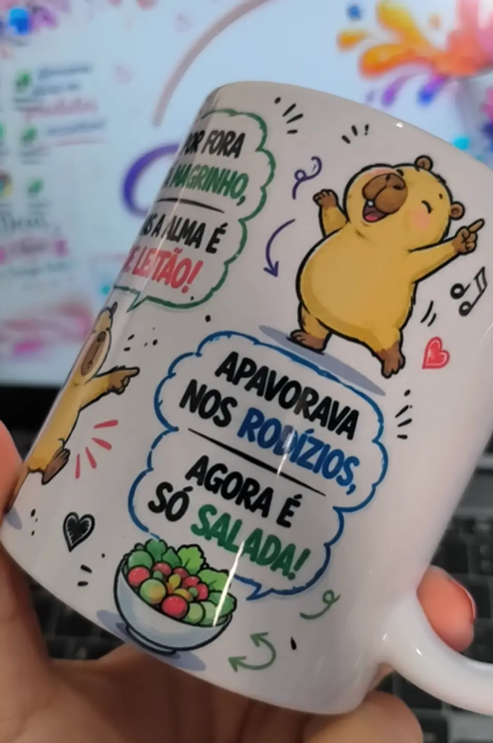 Artes para Caneca Capivara lá vai o bando de magro o bonde do monjaro, os boletos atrasados... em Png  4
