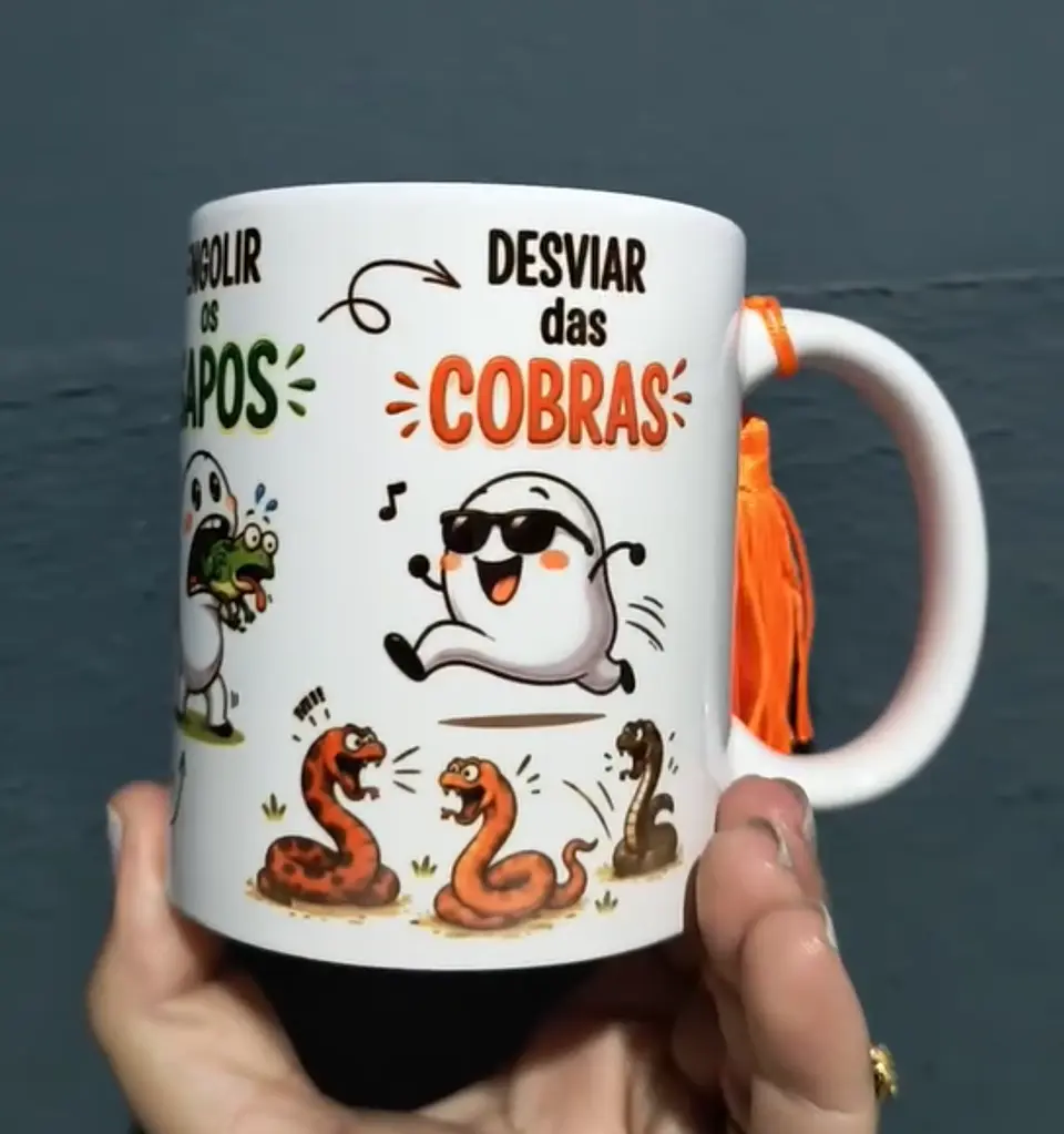 Artes para Caneca se fosse só MATAR UM LEÃO por dia tava até FÁCIL. O problema é que a gente ainda tem que..., IGNORAR as ANTAS, ENGOLIR OS SAPOS, DESVIAR das COBRAS Arquivo em Png 4