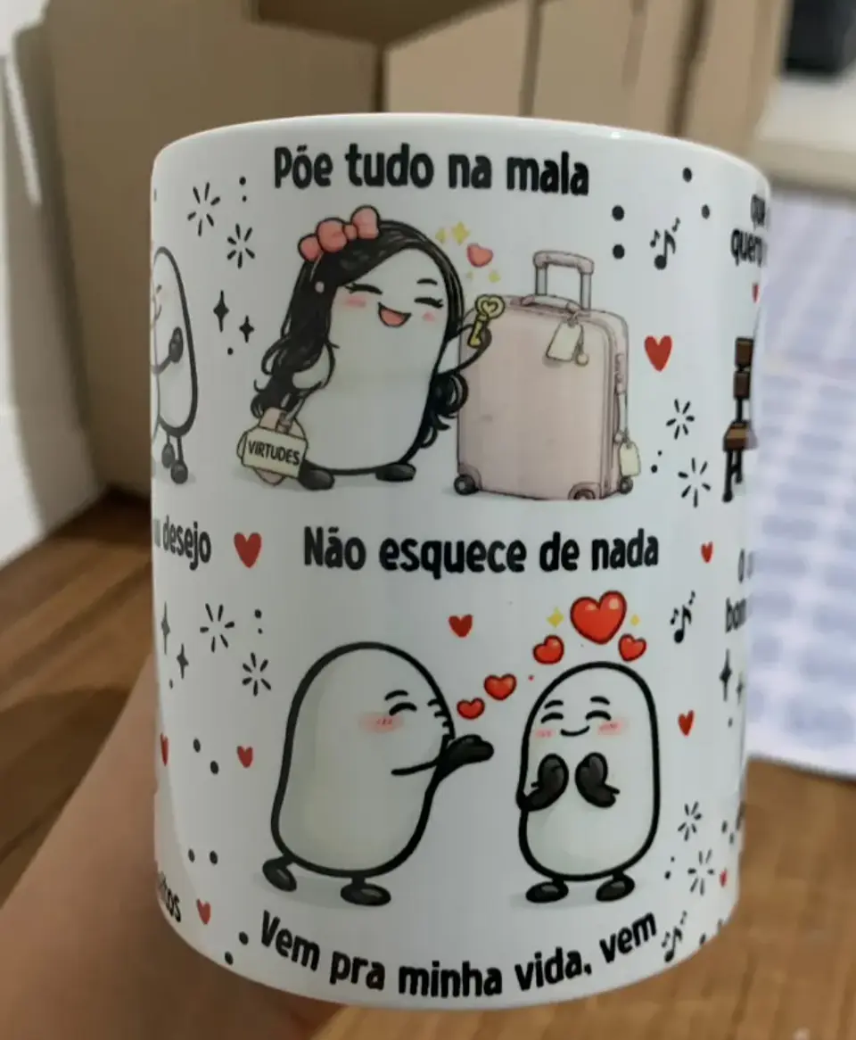 Arte para Caneca Flork Com raiva ou medo, De fogo ou desejo, Suas virtudes, E os seus defeitos, Põe tudo na mala - Musica Vem Pra Minha Vida Henrique & Juliano Arquivo Png  2