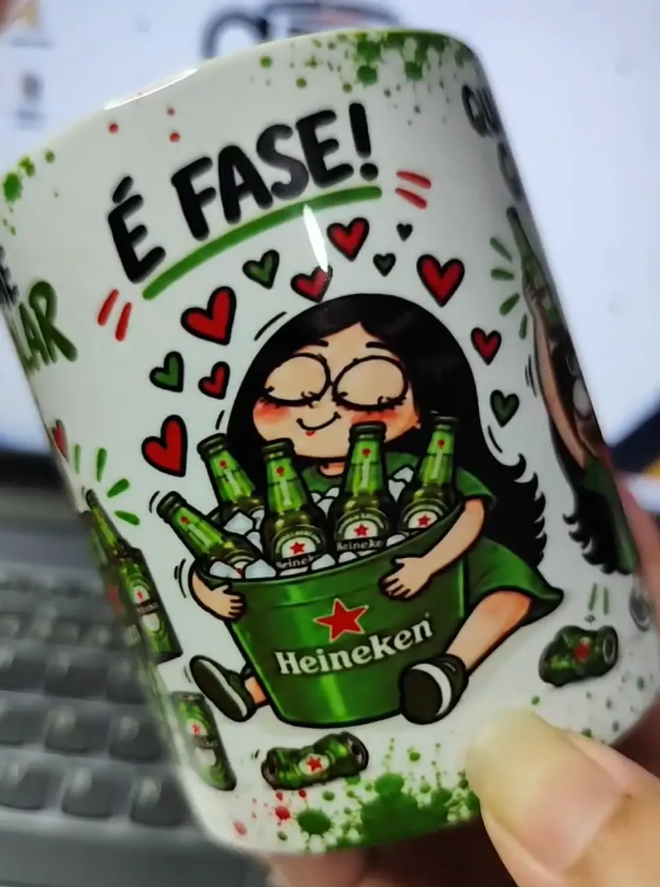 Arte para Caneca Eu Sei Me Controlar é Fase Heineken Arquivo em Png 4
